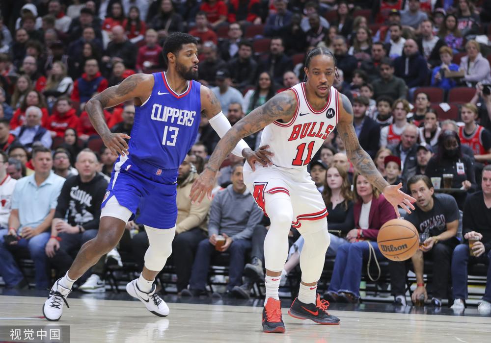 他成功地将 他成功地将