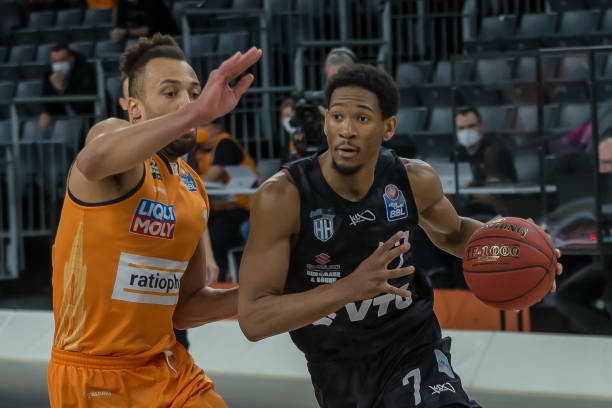 这支球队仍 这支球队仍